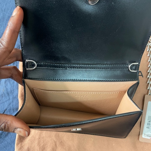 COPY - Alaia black leather bag with silver strap - Picture 8 of 10